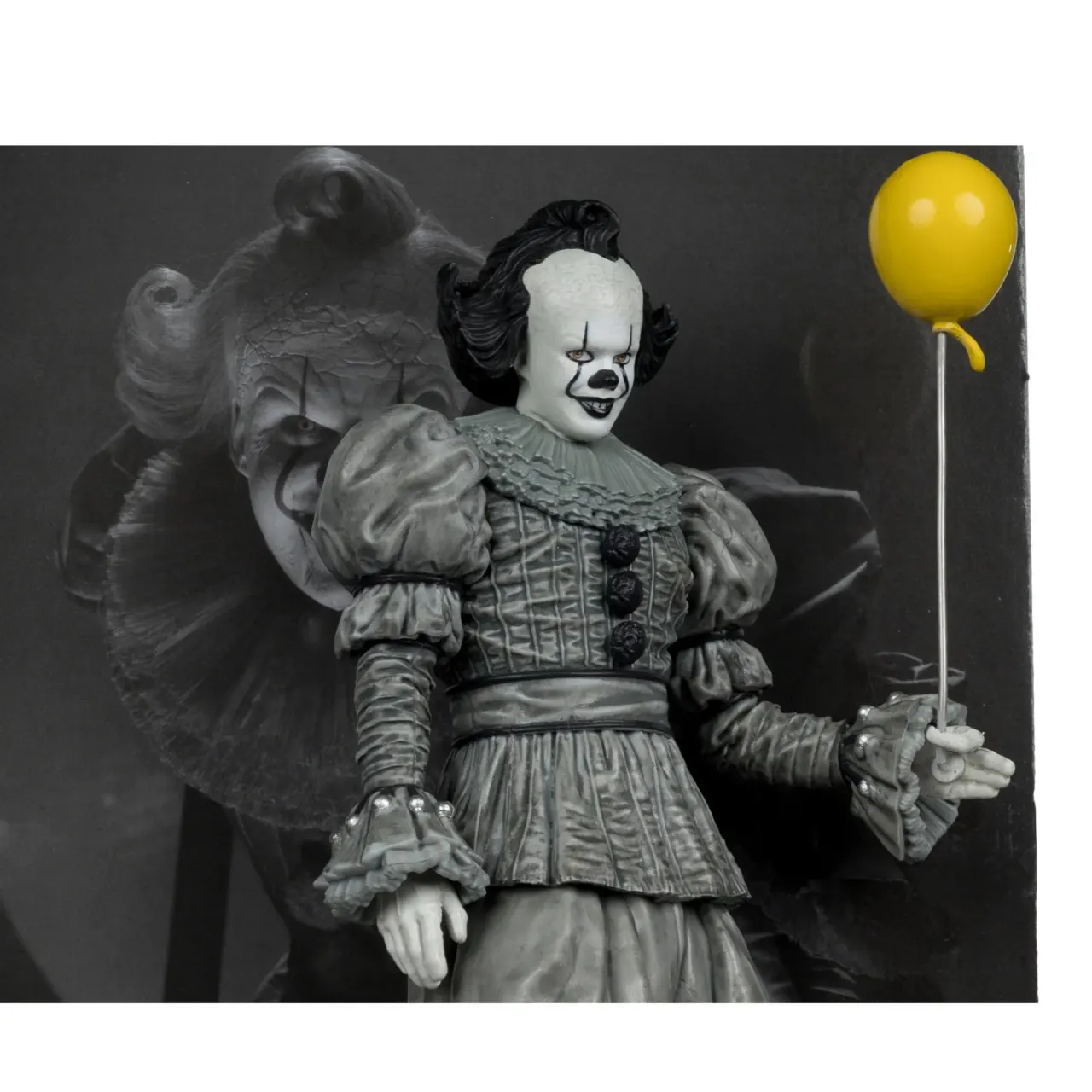 McFarlane Toys Pennywise (IT 2017) 7\" Figura de horror - Image 1