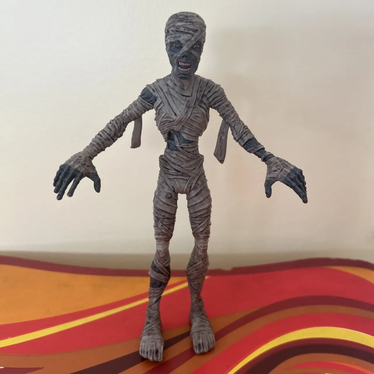 Noble Collection Mini Bendyfig The Mummy (Imhotep) 5.5in - Image 12