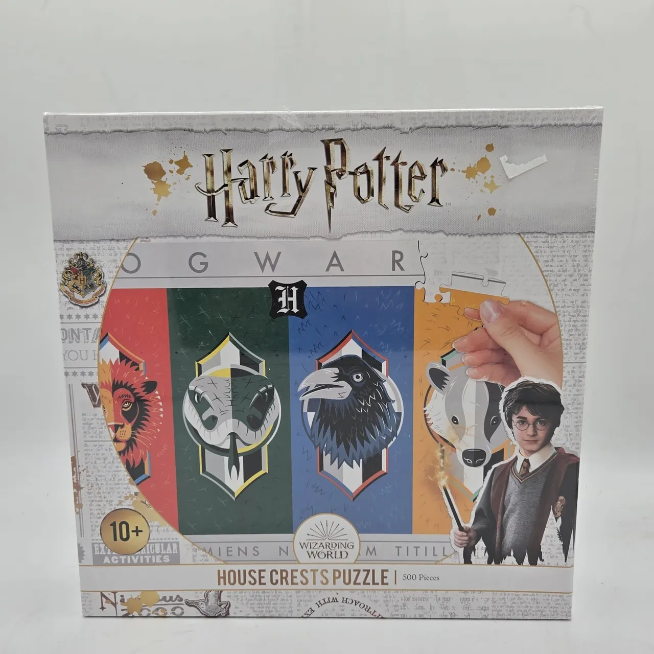 Winning Moves Harry Potter Hogwarts House Crest 500-Piece Puzzle - Image 1