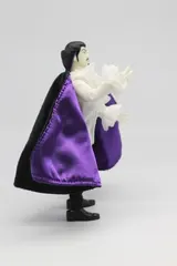 Mego Édition limitée 8" Dracula Lumière dans le Noir – Manteau violet - Thumbnail 4