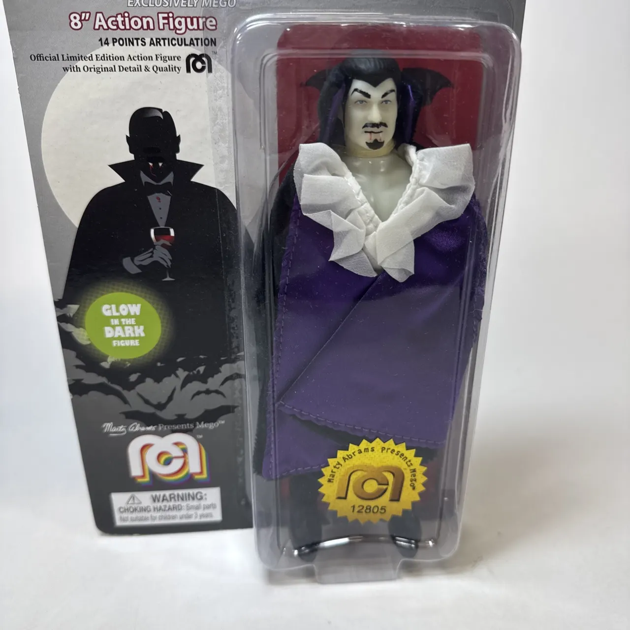 Mego Édition limitée 8" Dracula Lumière dans le Noir – Manteau violet - Image 8