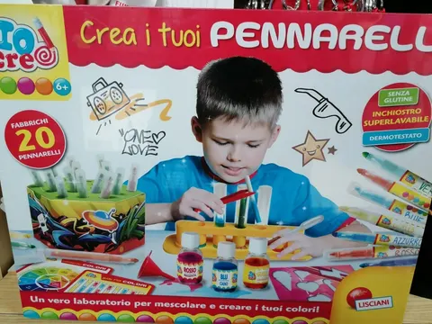 Lisciani CREA I TUOI PENNARELLI Color Mixing Lab Kit