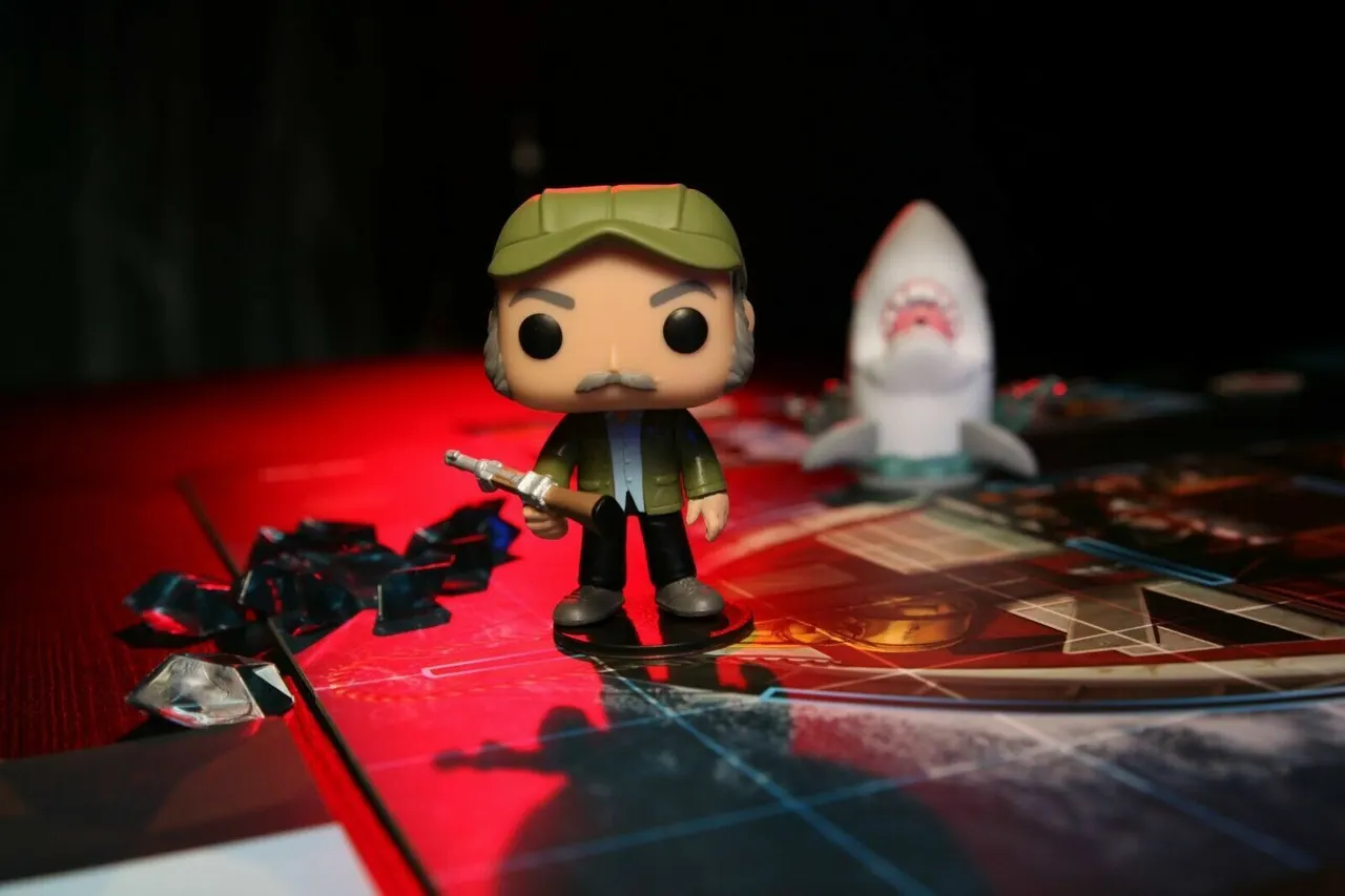 Funko Funkoverse Jaws Bloody Chase Limited Edition (Pop 100) - Image 3