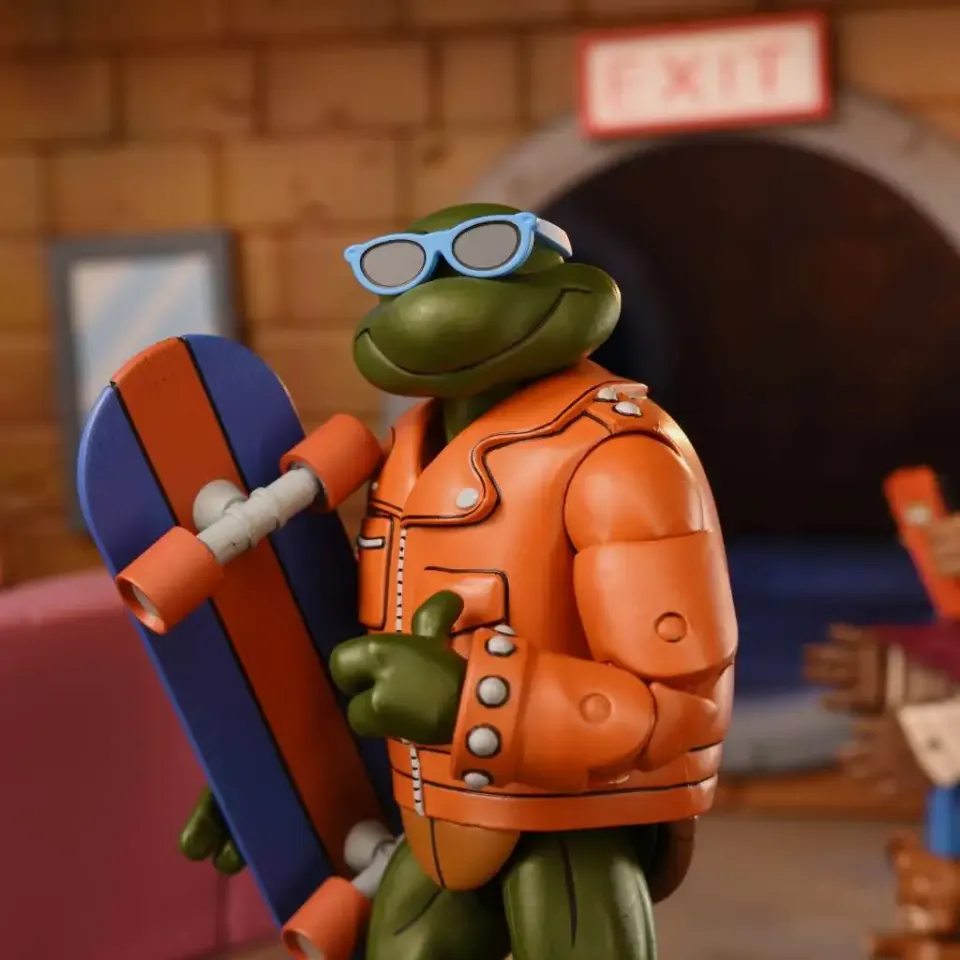 NECA TMNT Punk Leonardo & Raphael 7" Ultimate Figures - Image 2