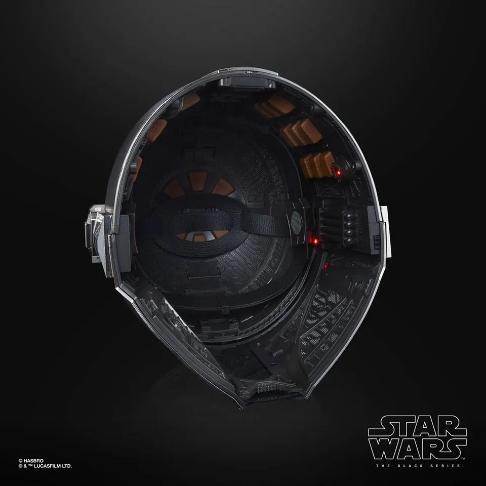Hasbro Star Wars Black Series The Mandalorian Electronic Helmet - Image 5