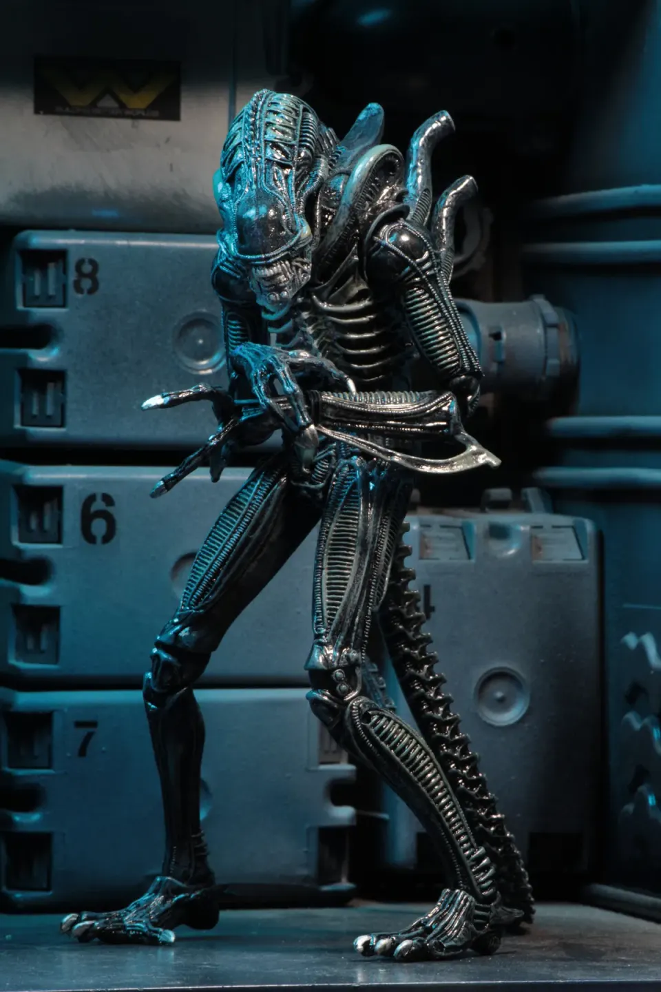 NECA Alien 7" Ultimate Blue Warrior Figure (1986) - Image 8