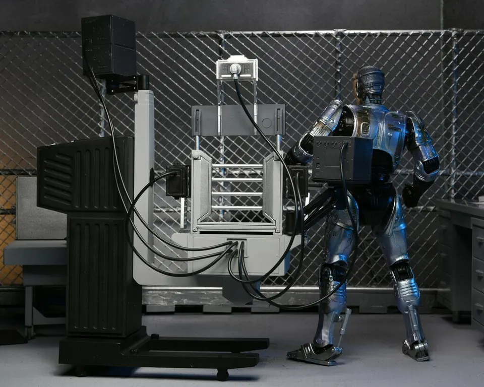 NECA Ultimate 7" Battle‑Damaged RoboCop with Chair Figure - Image 10