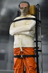 NECA Hannibal Lecter 7" Action Figure – The Silence of the Lambs - Thumbnail 2