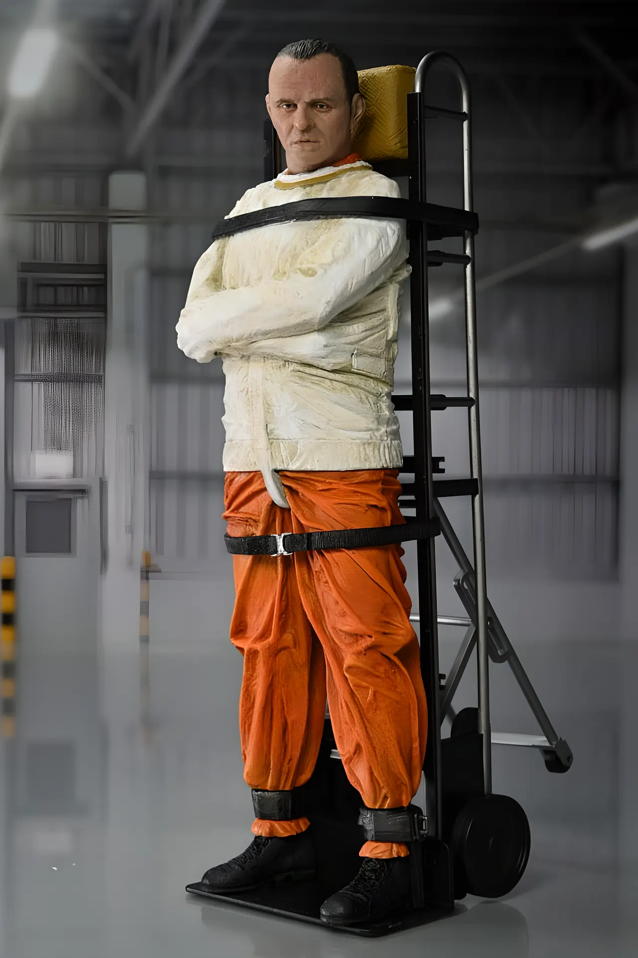 NECA Hannibal Lecter 7" Action Figure – The Silence of the Lambs - Image 10