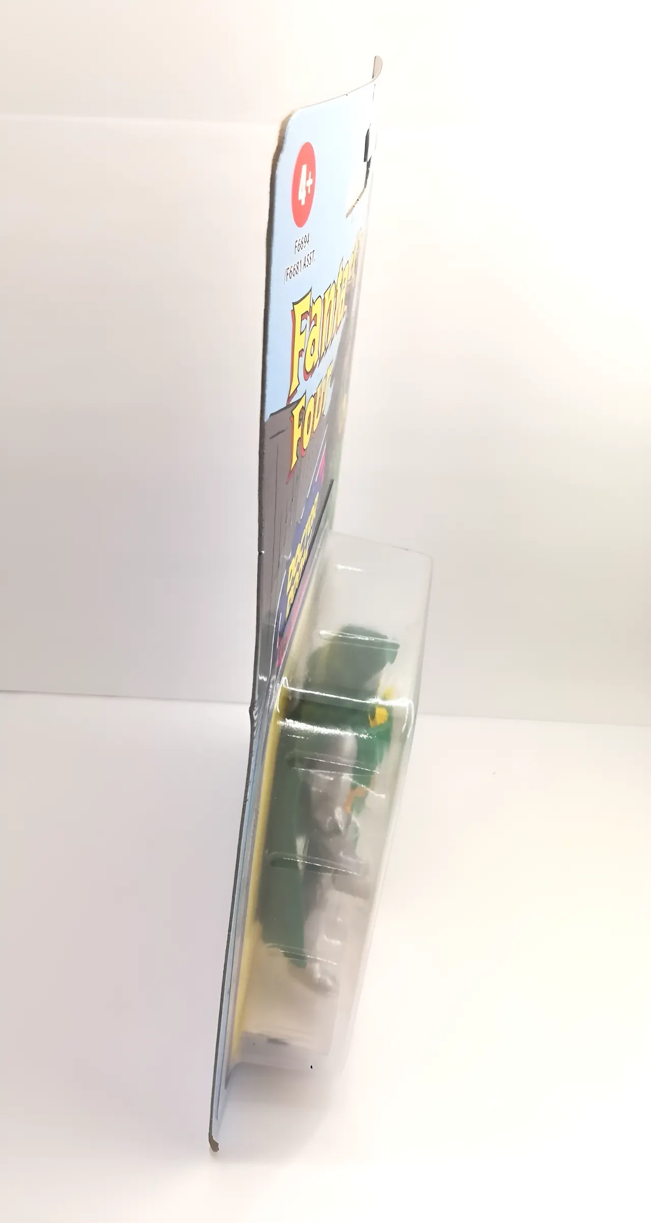 Hasbro Marvel Legends Retro 375 Doctor Doom 3.75" Action Figure - Image 4