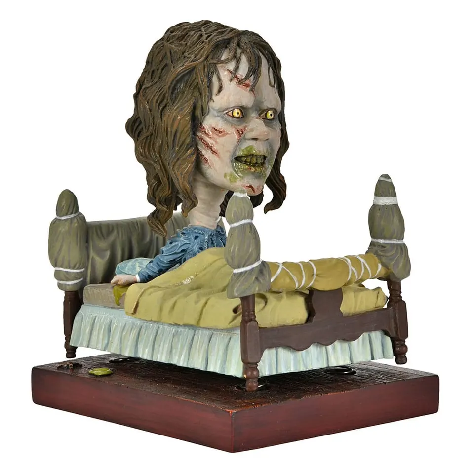 Head Knocker Regan in Bed – The Exorcist Resin Bobblehead - Image 2