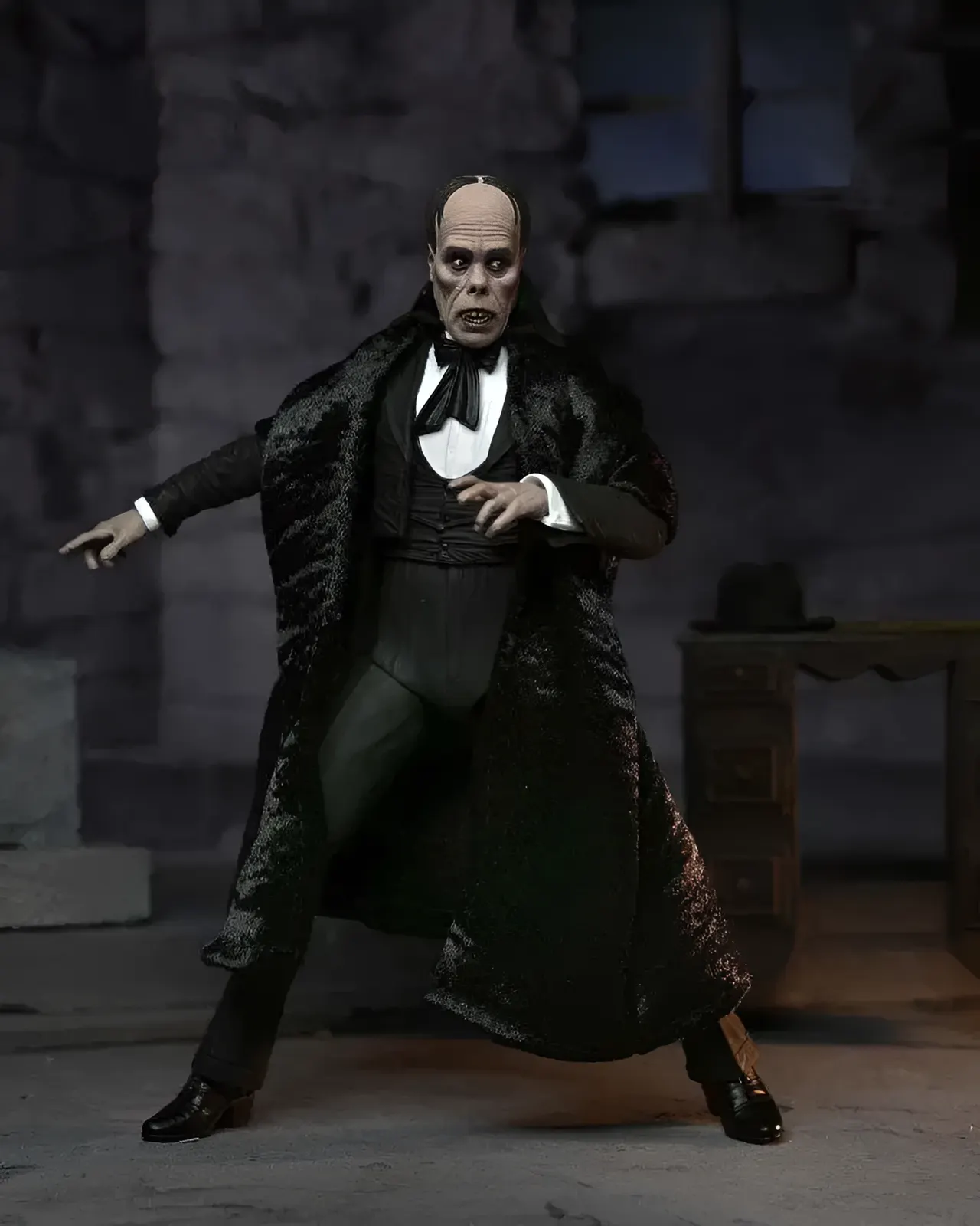NECA The Phantom 1/6 Scale Statue – Masque of the Red Death - Image 3