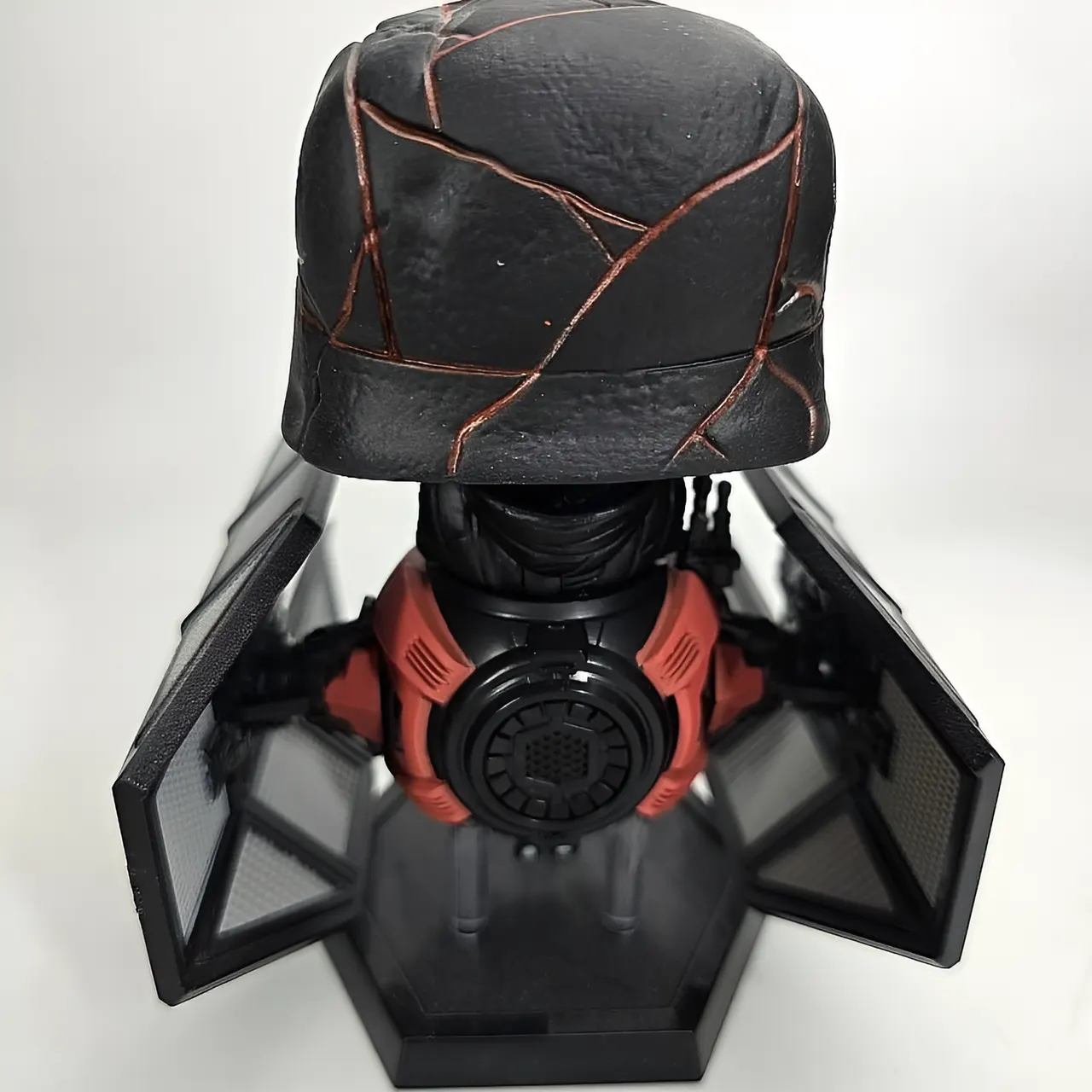 Funko Pop! Deluxe Kylo Ren in TIE Whisper – Star Wars (Deluxe) - Image 5