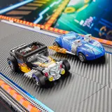 Hasbro Bone Shaker Transformers x Hot Wheels Deluxe Class Figure - Thumbnail 7