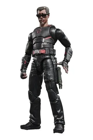 Hasbro Marvel Legends Blade 6-inch Action Figure – 7 Accessories