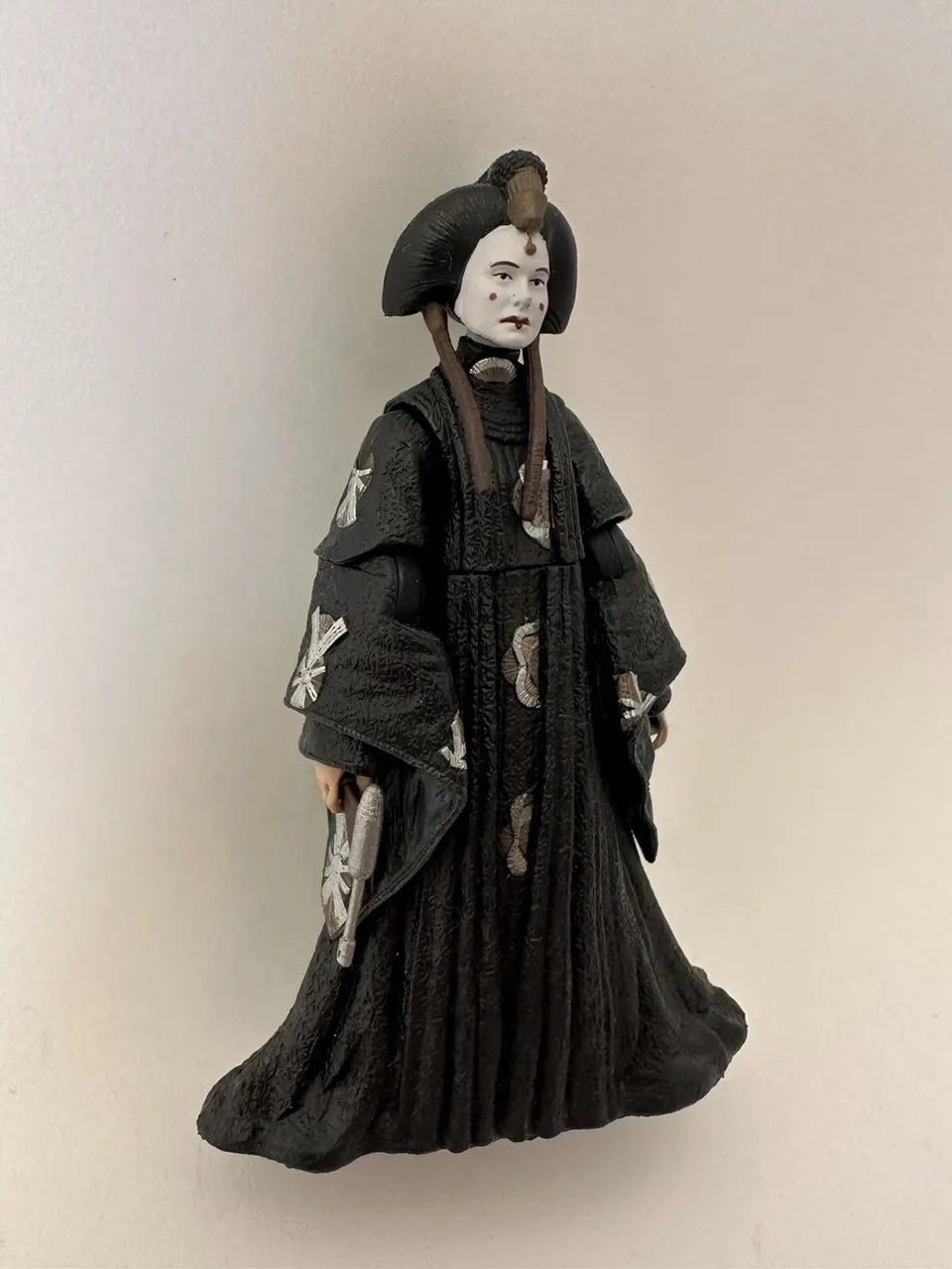 Hasbro Star Wars Vintage Collection VC84 Queen Amidala Figure 3.75" - Image 2