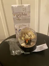 Paladone Harry Potter Snow Globe – Collectible Wizarding World Décor - Thumbnail 7