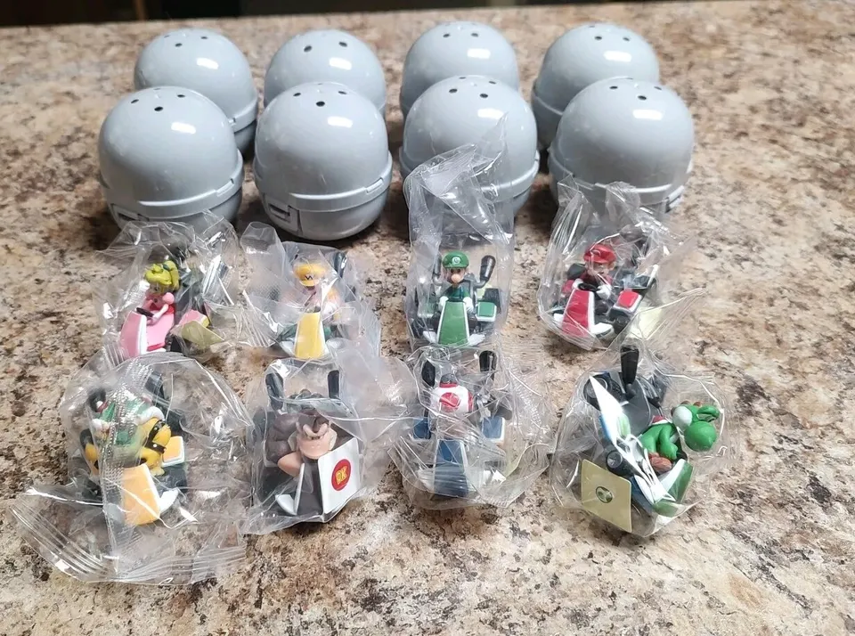 Tomy Nintendo Super Mario Kart Pull-Back Racer Blind Pack – 2 Capsules - Image 5