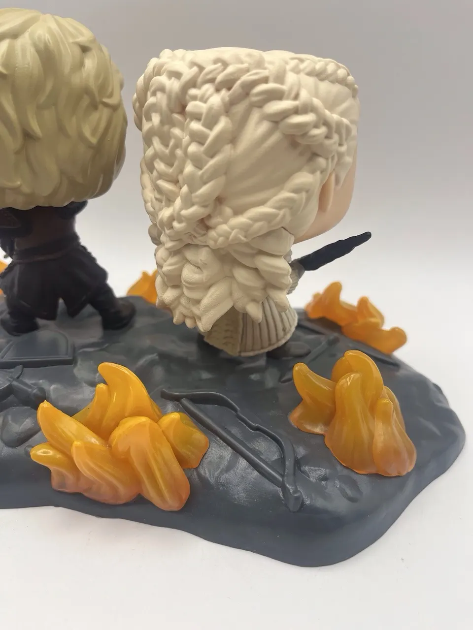 Funko Pop! Moments – Daenerys & Jorah – Game of Thrones - Image 11