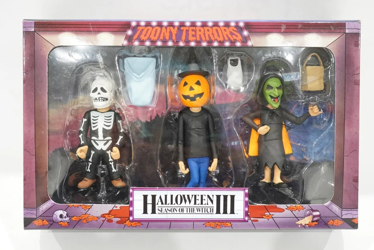 NECA Halloween III Witch Toony Terrors Trick-or-Treater 3-Pack - Image 4