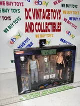 NECA Teenage Mutant Ninja Turtles 1990 Movie 7" April O'Neil & Casey Jones 2-Pack Action Figures - Thumbnail 20