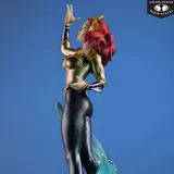 McFarlane Toys DC Cover Girls Mera J. Scott Campbell 1:8 Resin Statue - Thumbnail 3