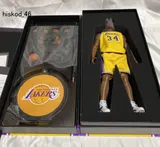 Enterbay Shaquille O'Neal 1:6 Scale Real Masterpiece Action Figure - Thumbnail 7